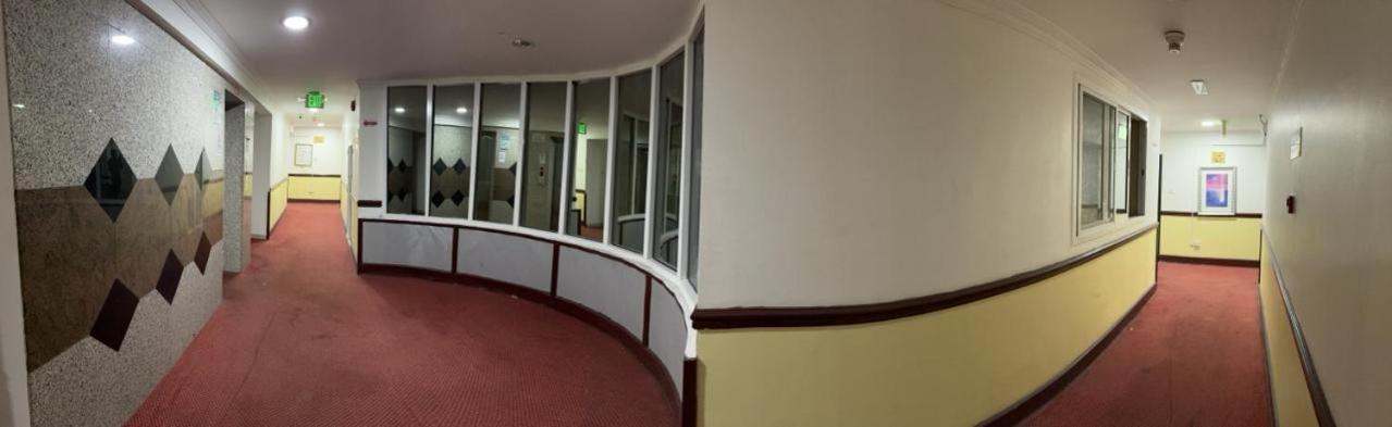 Partition Rooms In Hotel Apartment Dubai Ngoại thất bức ảnh